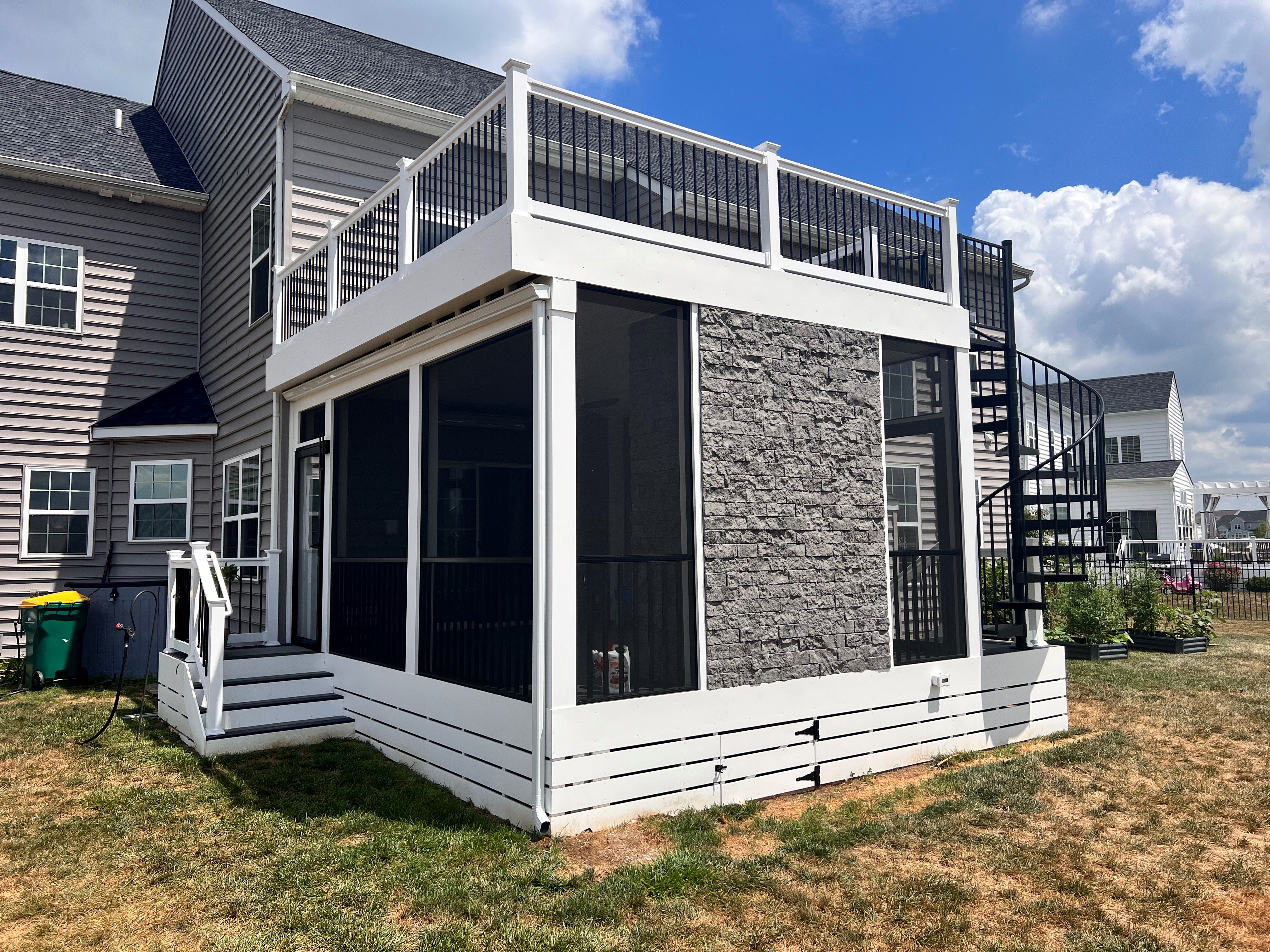 New screened-in porch design